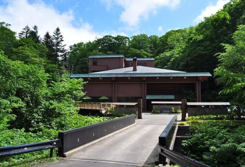 Hotel Niseko Konbu Onsen Tsuruga Moku No Sho
