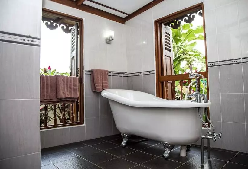 Hotell Sunset Valley