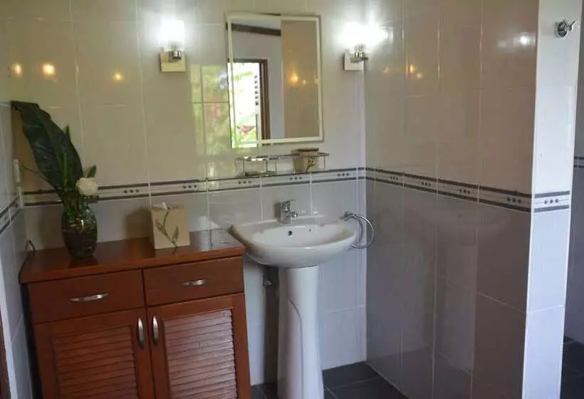 Hotell Sunset Valley