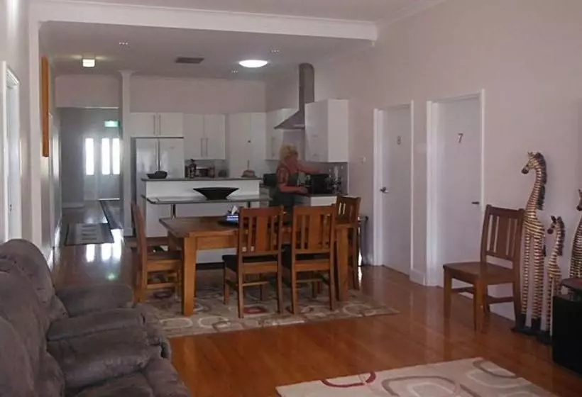 King Street Boutique Motel