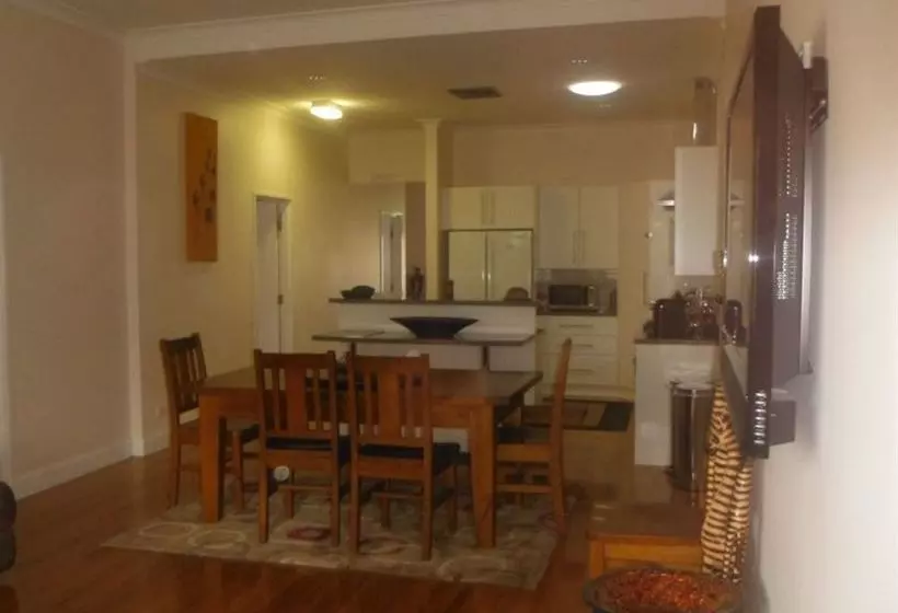 King Street Boutique Motel