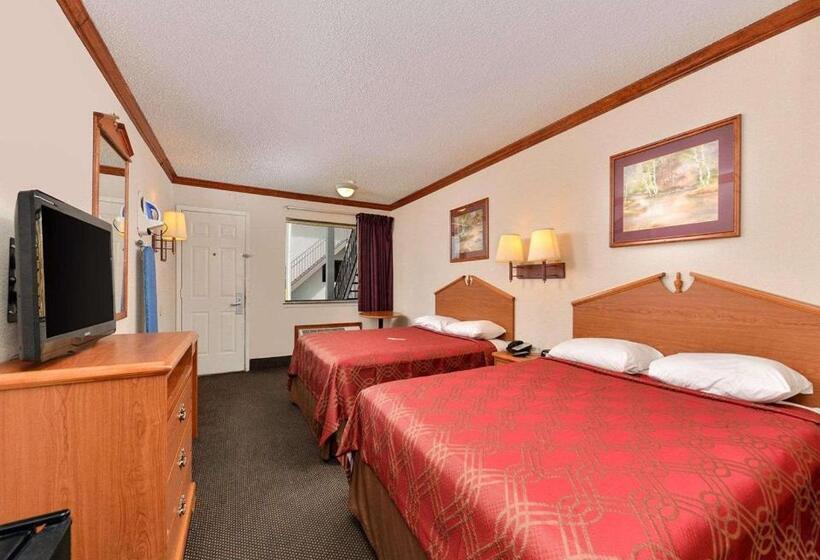 فندق على الطريق Econo Lodge