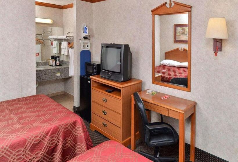 فندق على الطريق Econo Lodge