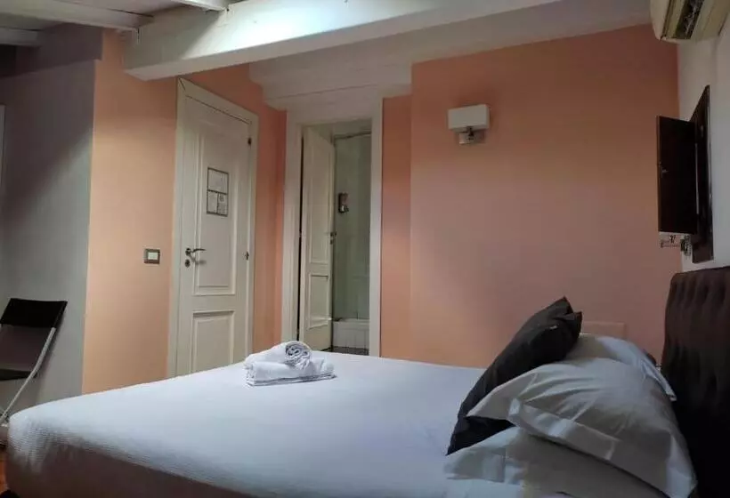 پانسیون Relais Arco Della Pace