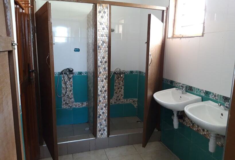 膳宿费 Afiki Resort