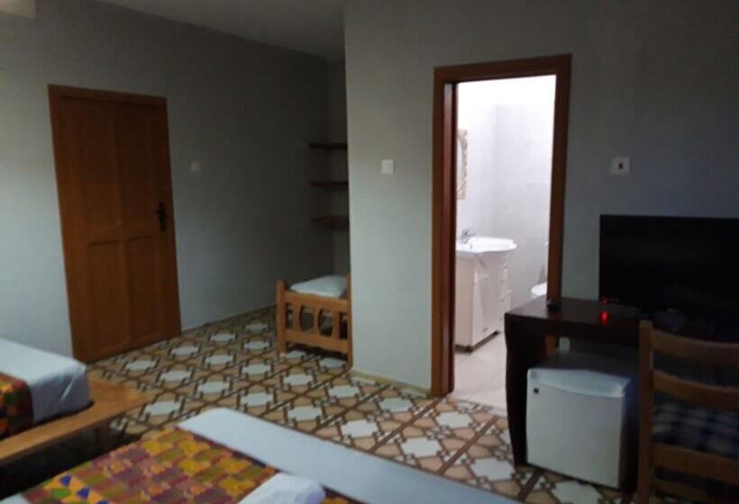 膳宿费 Afiki Resort