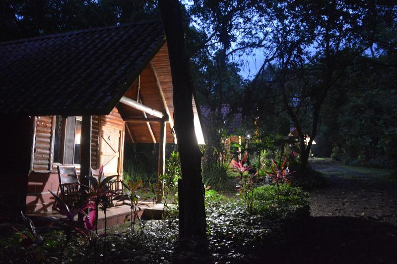 Курорт Arenal Oasis