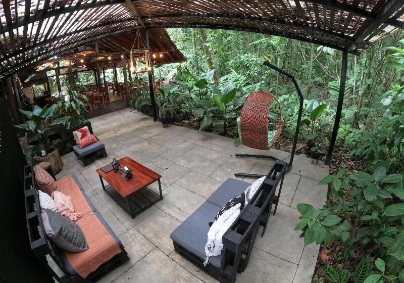 Курорт Arenal Oasis