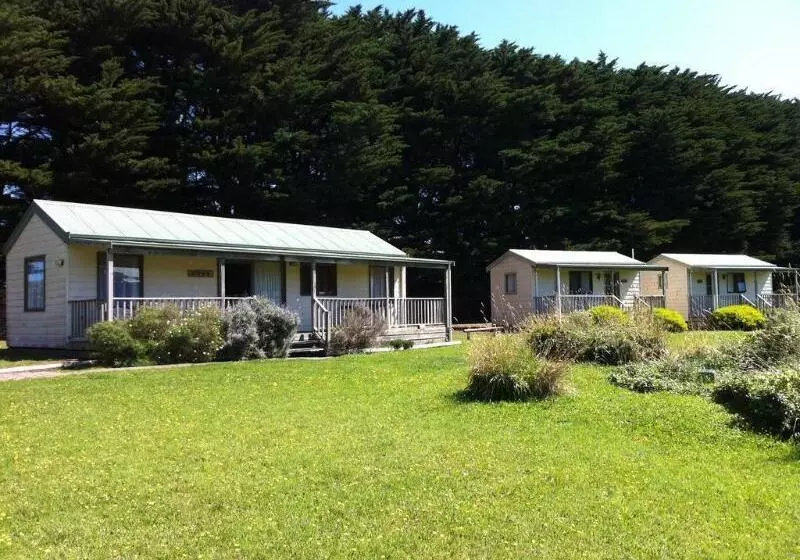 Twelve Apostles Motel & Country Retreat