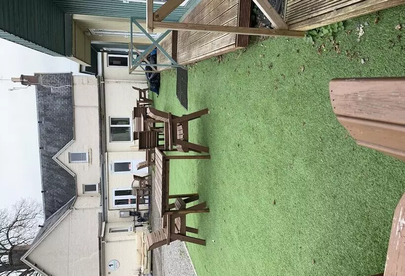 1 Lochness Rooms&hostel