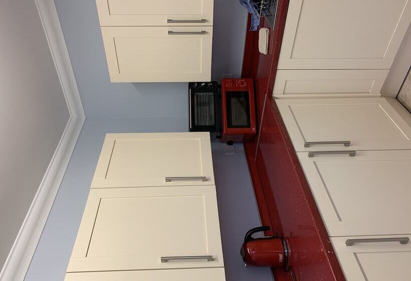 1 Lochness Rooms&hostel