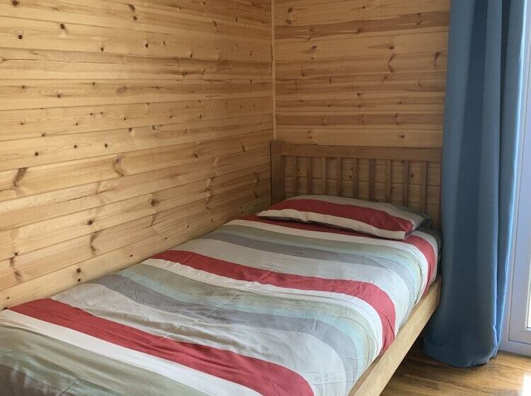 1 Lochness Rooms&hostel