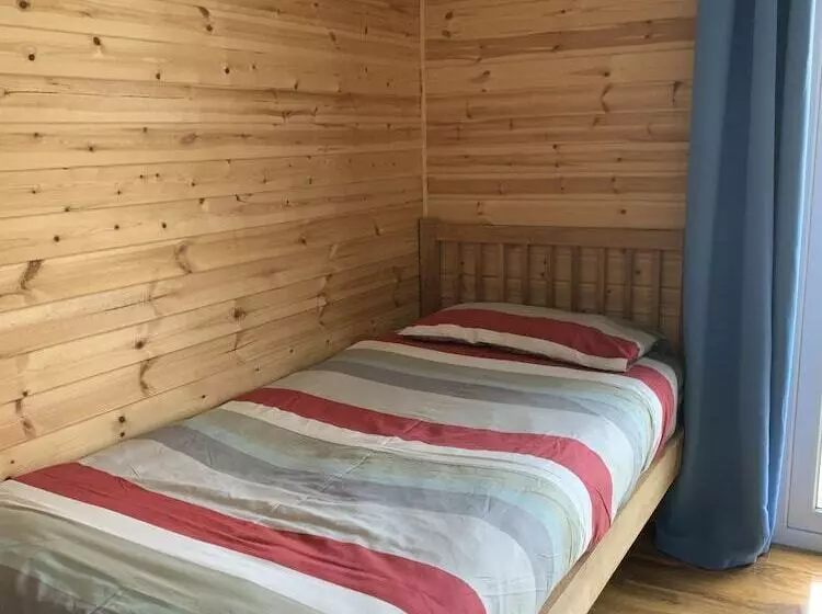 1 Lochness Rooms&hostel