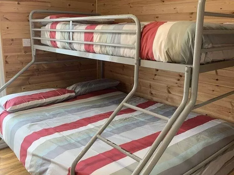 1 Lochness Rooms&hostel