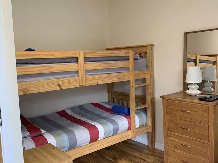 1 Lochness Rooms&hostel