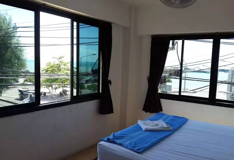 Coffee Island   Hostel