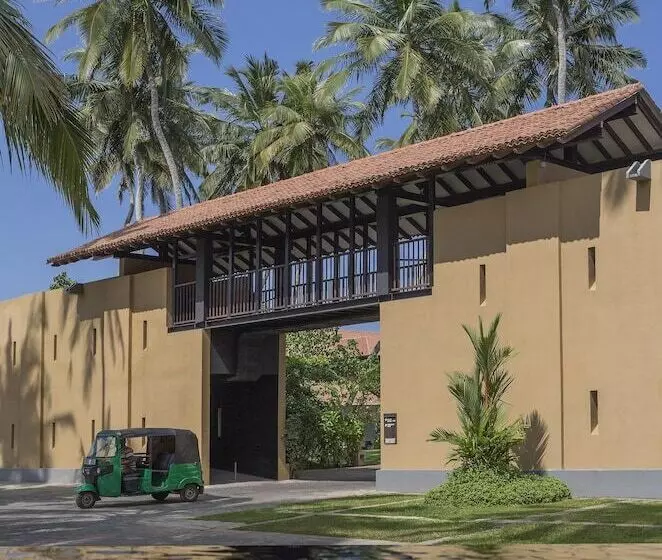 Anantara Kalutara Resort