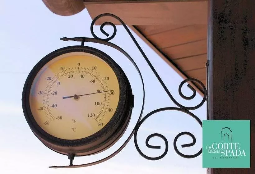 تختخواب و صبحانه La Corte Degli Spada Borgo Antico Del Salento