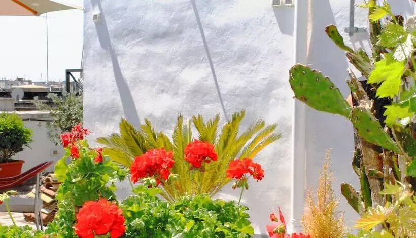 تختخواب و صبحانه La Corte Degli Spada Borgo Antico Del Salento