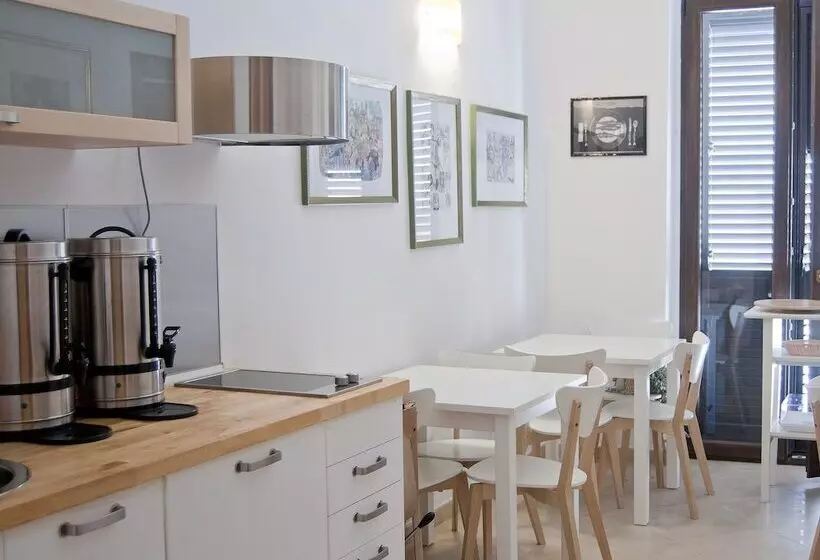 تختخواب و صبحانه La Corte Degli Spada Borgo Antico Del Salento