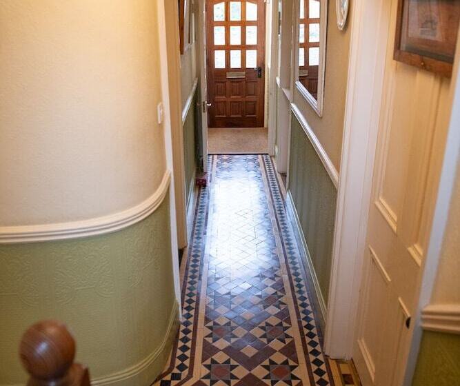 민박 Milton House Studio Apartment Suites