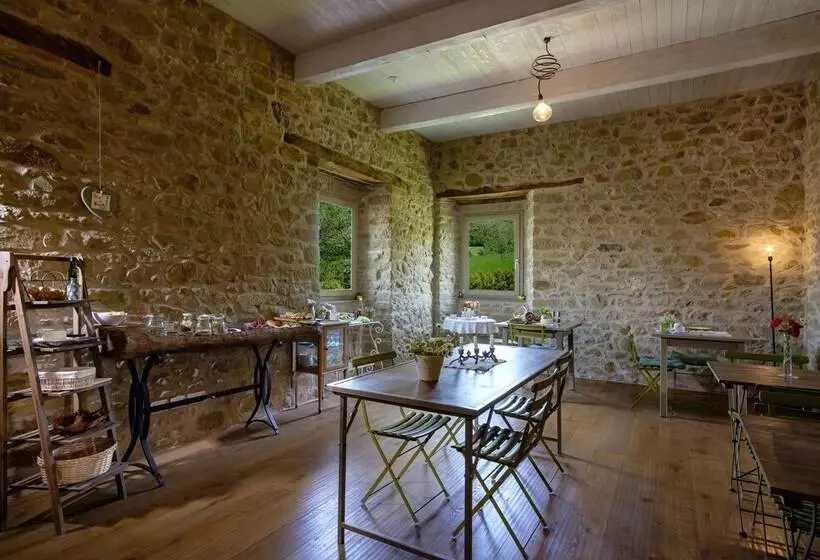 Bed and Breakfast Palazzo Serre Piscina & Natura