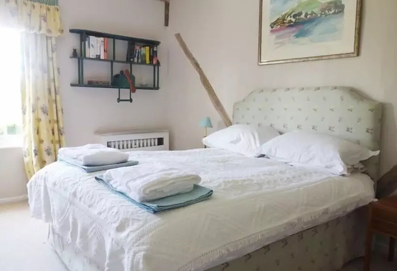 צימר The Old Rectory, Kettlebaston