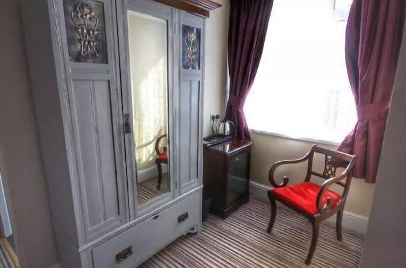 צימר The Strathmore