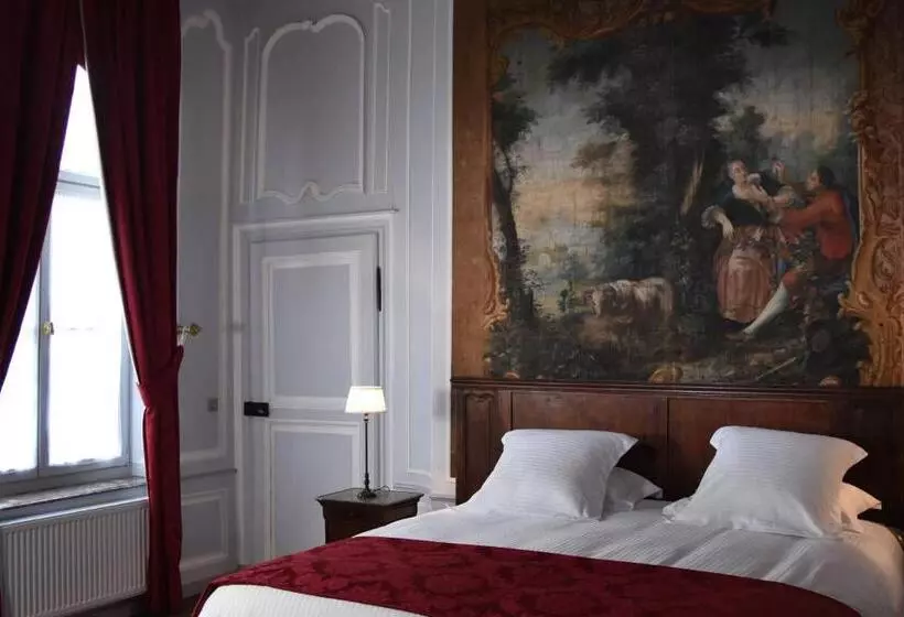 هتل Château Hôtel De Warenghien