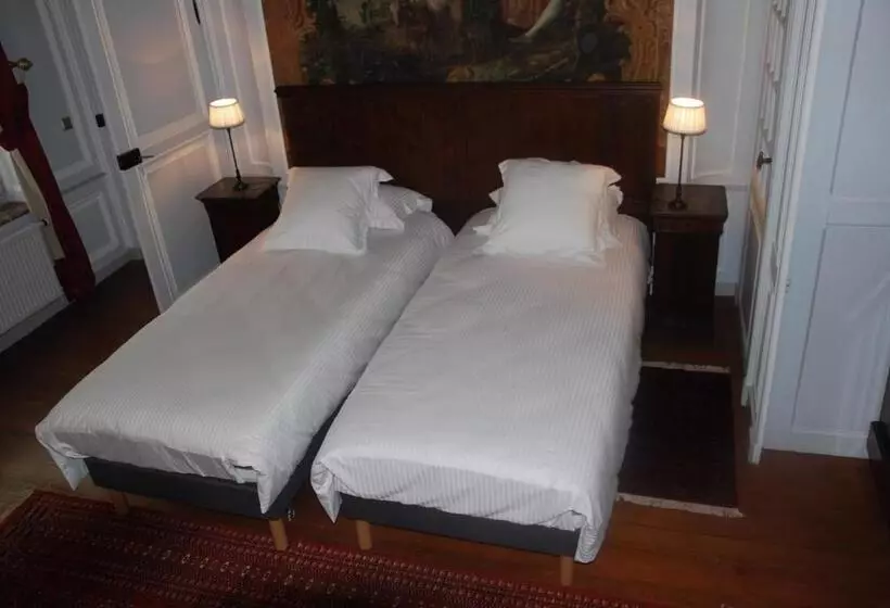 هتل Château Hôtel De Warenghien