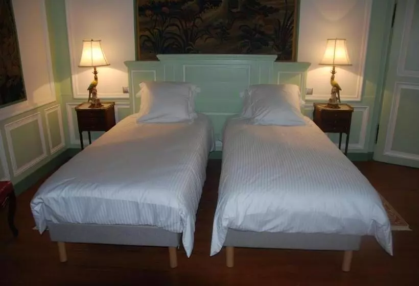 هتل Château Hôtel De Warenghien