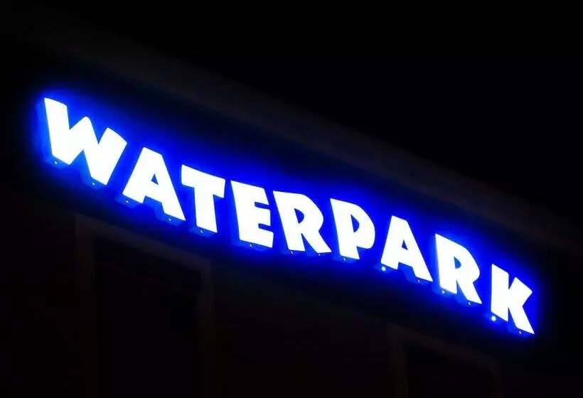 Отель Comfort Suites Regina