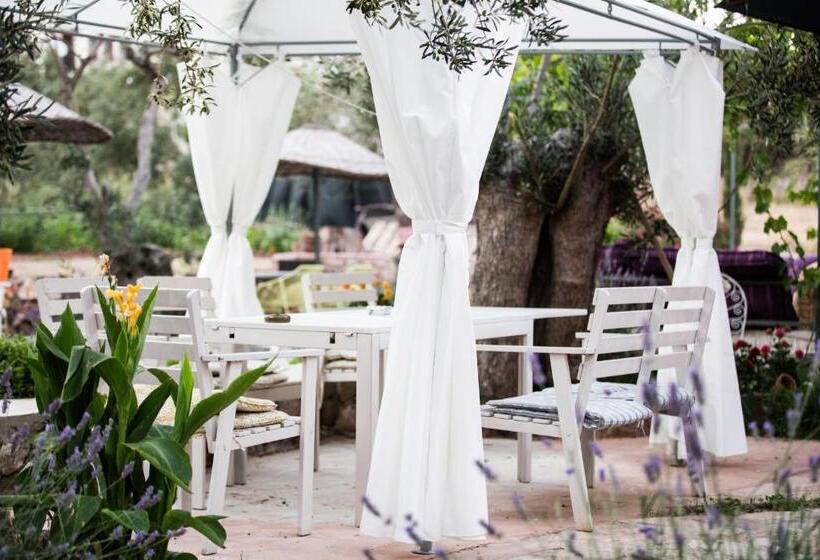 Cunda Battalos Küçük Otel