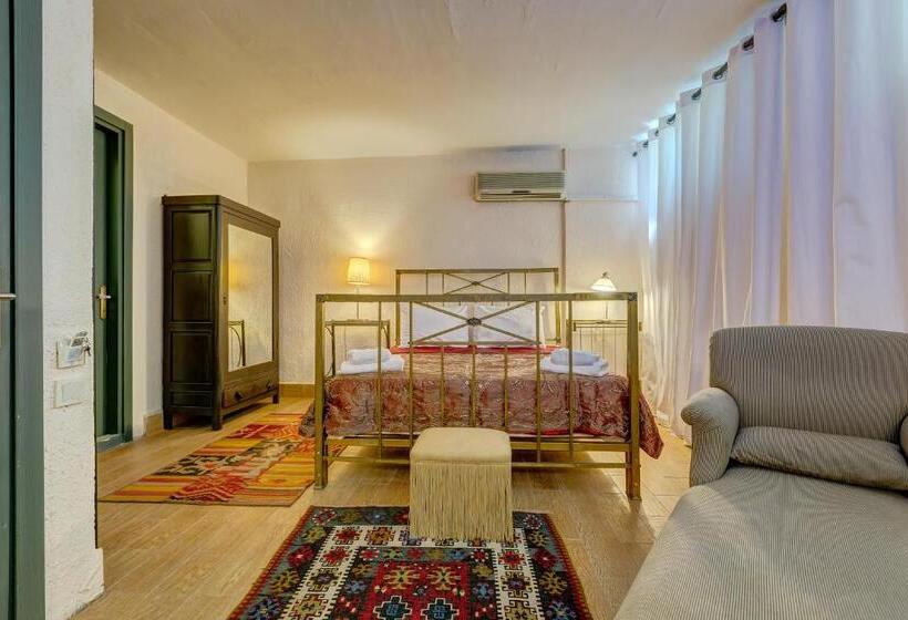 Cunda Battalos Küçük Otel