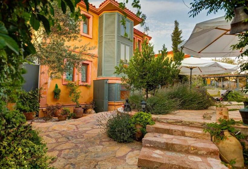 Cunda Battalos Küçük Otel