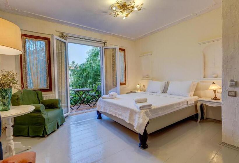 Cunda Battalos Küçük Otel
