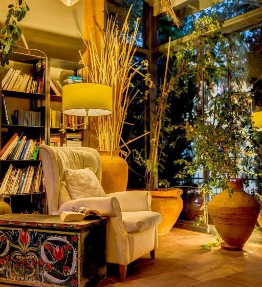 Cunda Battalos Küçük Otel