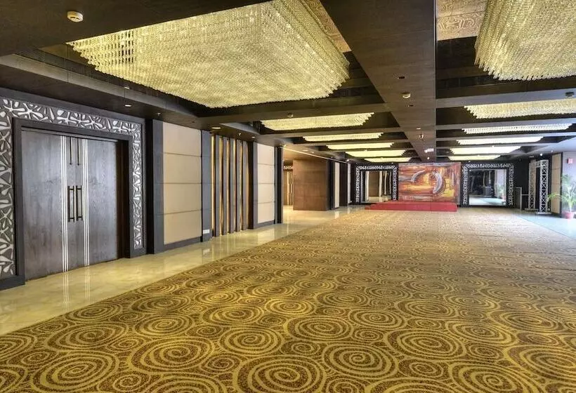 فندق Delite Grand