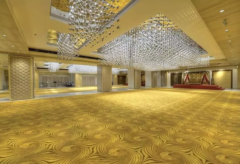 فندق Delite Grand