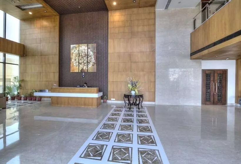 فندق Delite Grand