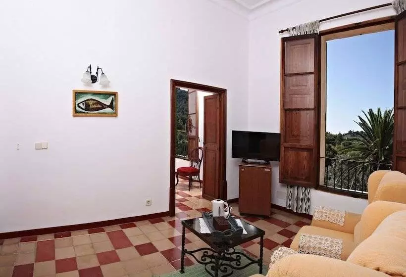 هتل Agroturisme Finca Sa Maniga