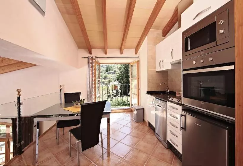 هتل Agroturisme Finca Sa Maniga