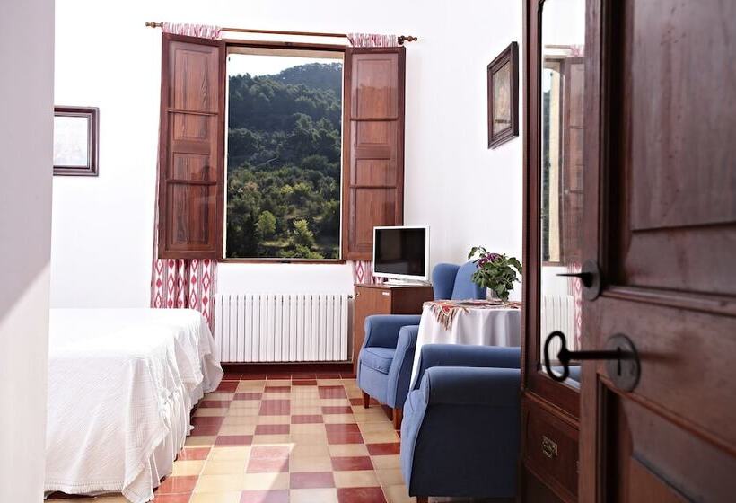 هتل Agroturisme Finca Sa Maniga