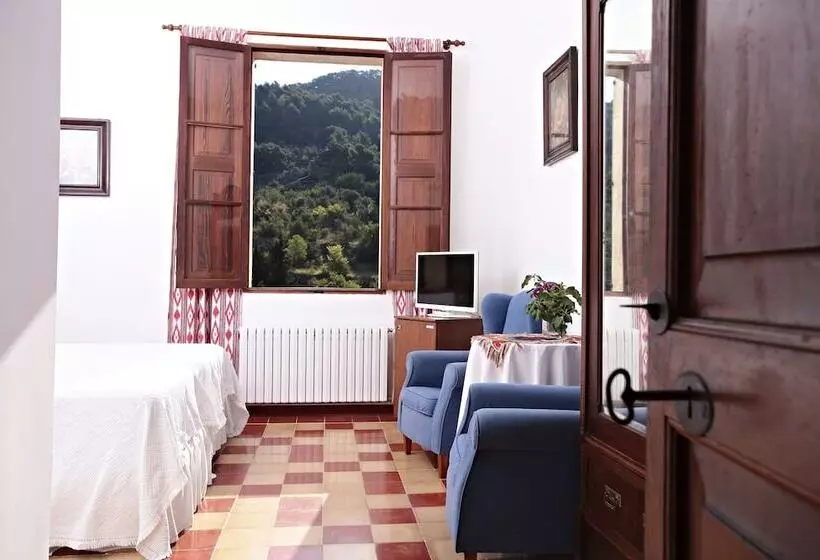 هتل Agroturisme Finca Sa Maniga