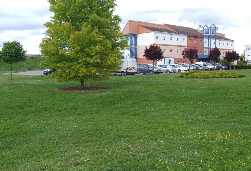 Отель Ibis Budget Bourges