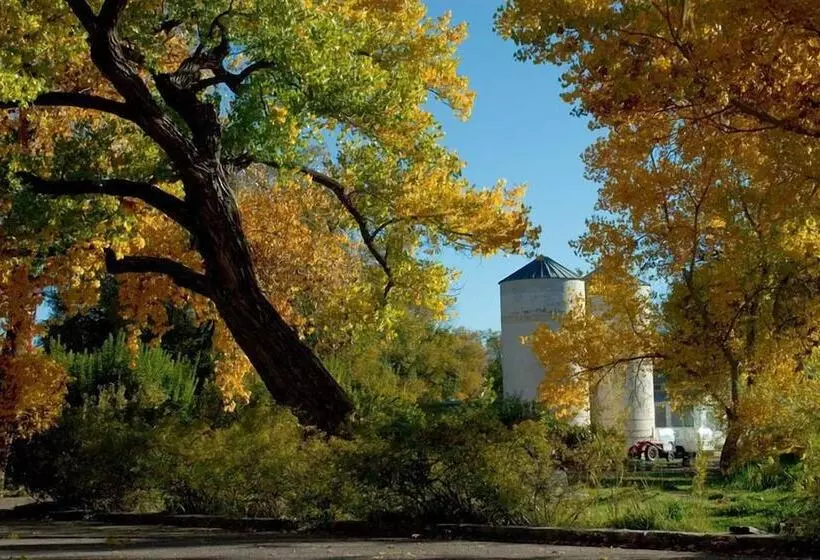 فندق Los Poblanos Historic Inn & Organic Farm
