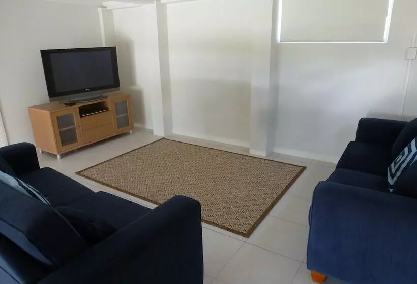 Отель Nrma Woodgate Beach Holiday Park