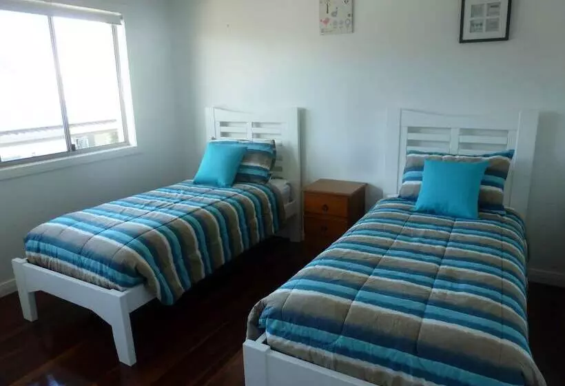 Отель Nrma Woodgate Beach Holiday Park