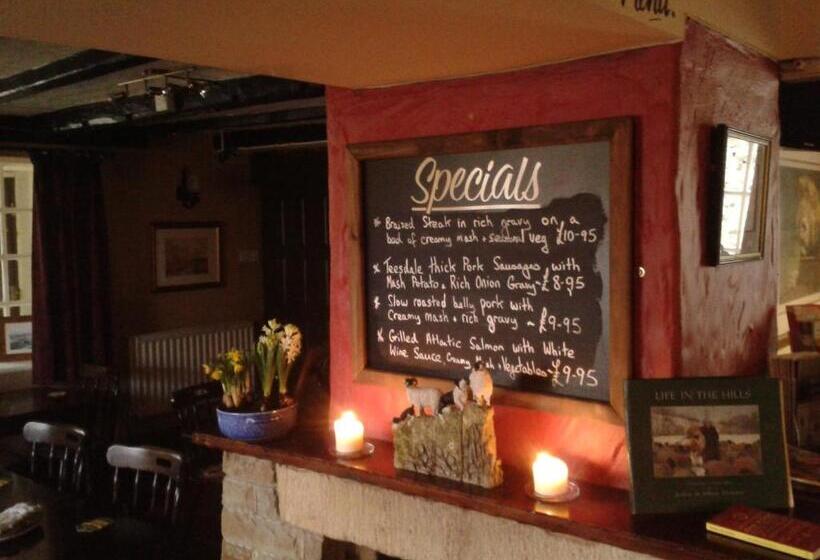 ホテル Old Coach House At The Golden Lion