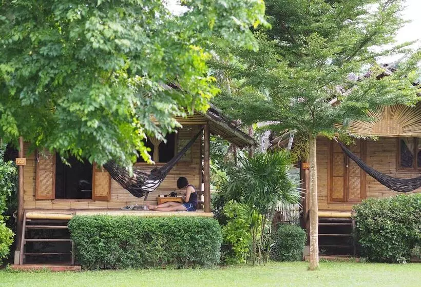 בית מלון כפרי Pai Country Hut